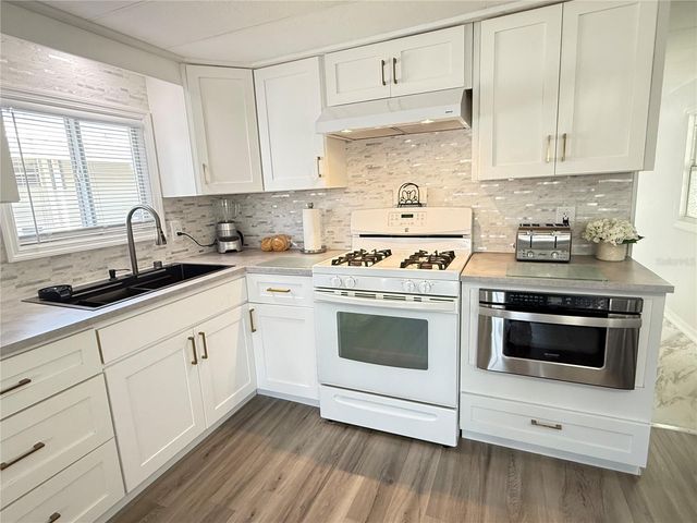 7129 MOUNT ARLINGTON DRIVE NE 440, St Petersburg, FL 33702