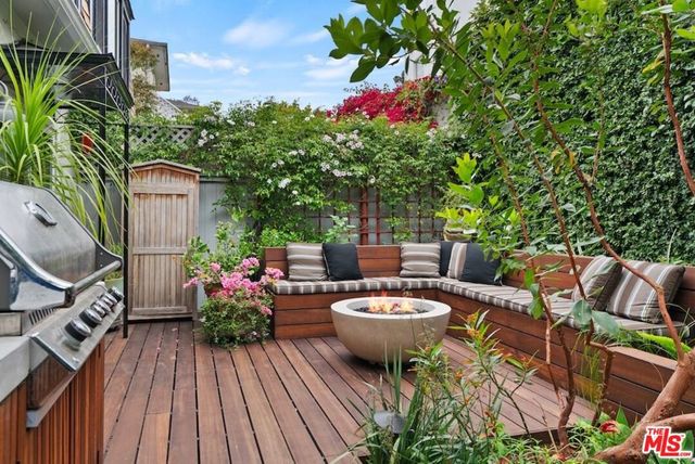 11051 Strathmore Drive 1, Los Angeles, CA 90024