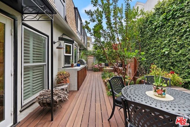 11051 Strathmore Drive 1, Los Angeles, CA 90024