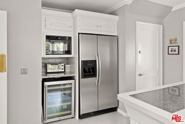 11051 Strathmore Drive 1, Los Angeles, CA 90024