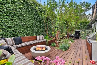 11051 Strathmore Drive 1, Los Angeles, CA 90024