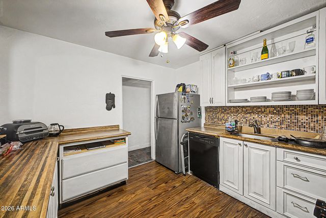 1449 S 11TH Avenue, Phoenix, AZ 85007