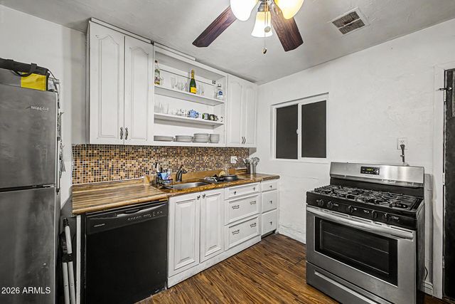 1449 S 11TH Avenue, Phoenix, AZ 85007