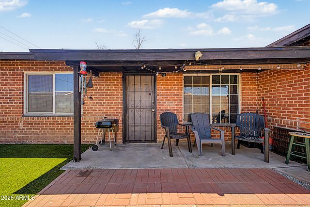 1449 S 11TH Avenue, Phoenix, AZ 85007