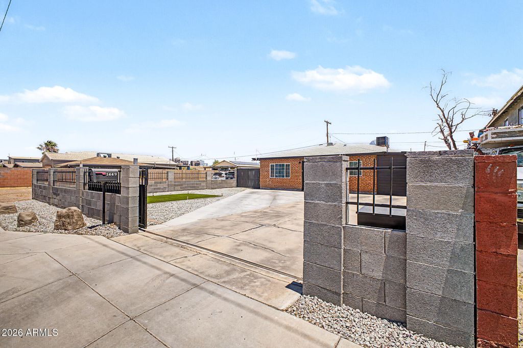 1449 S 11TH Avenue, Phoenix, AZ 85007 — photo 3