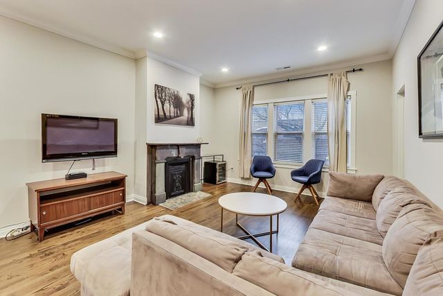 1214 W Wrightwood Avenue 2, Chicago, IL 60614