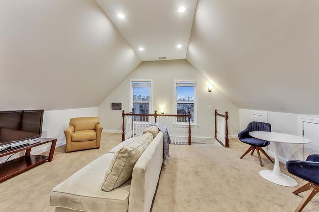 1214 W Wrightwood Avenue 2, Chicago, IL 60614