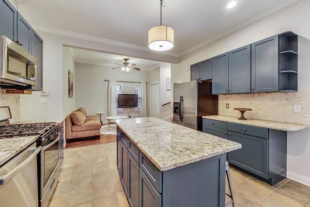 1214 W Wrightwood Avenue 2, Chicago, IL 60614