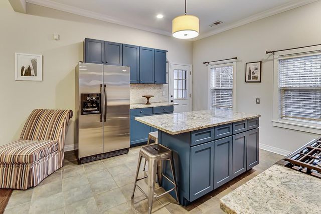 1214 W Wrightwood Avenue 2, Chicago, IL 60614