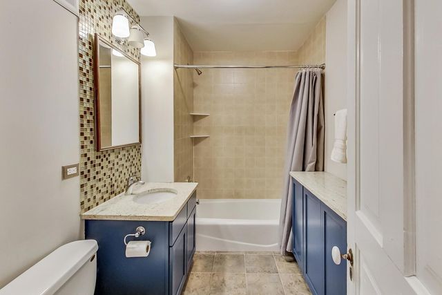 1214 W Wrightwood Avenue 2, Chicago, IL 60614