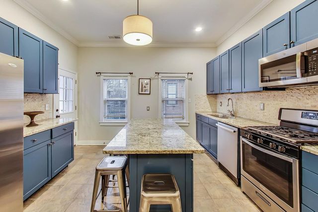 1214 W Wrightwood Avenue 2, Chicago, IL 60614