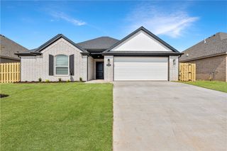 1109 Harvest Avenue, Lowell, AR 72745