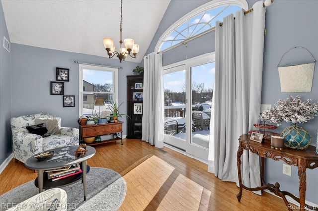 12687 Scott Road, Springfield Charter Township, MI 48350