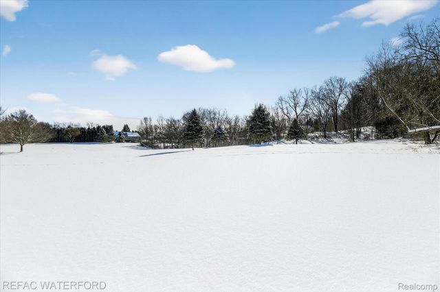 12687 Scott Road, Springfield Charter Township, MI 48350
