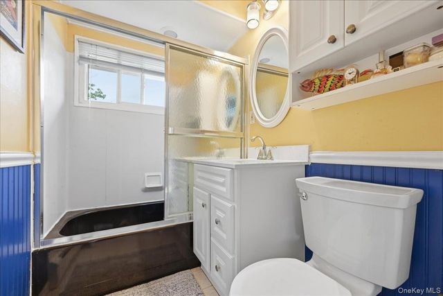 7 Disc Lane, Wantagh, NY 11793
