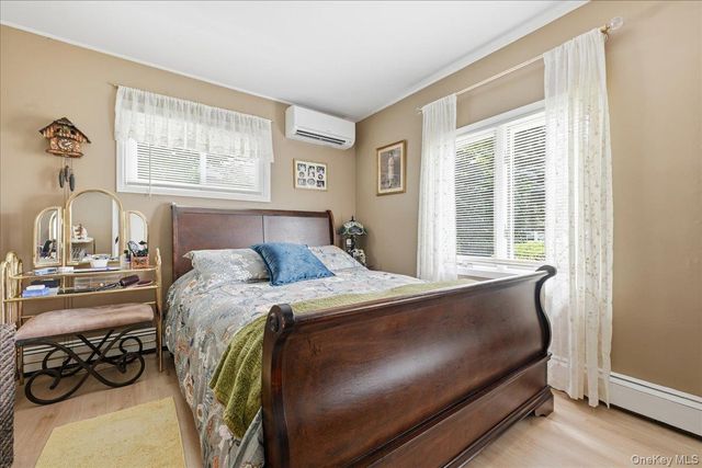 7 Disc Lane, Wantagh, NY 11793