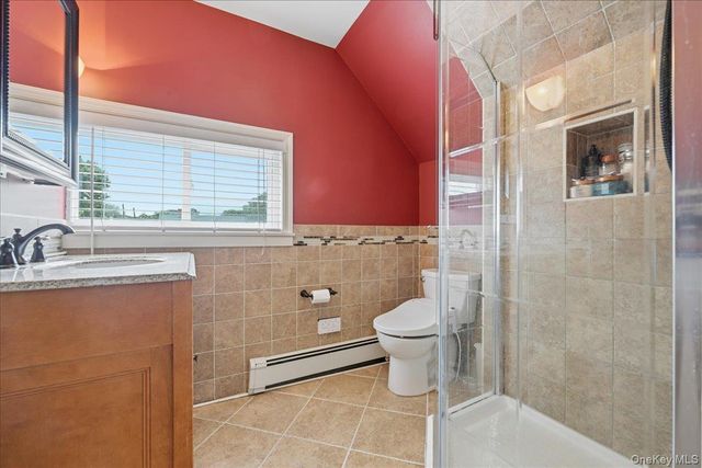 7 Disc Lane, Wantagh, NY 11793