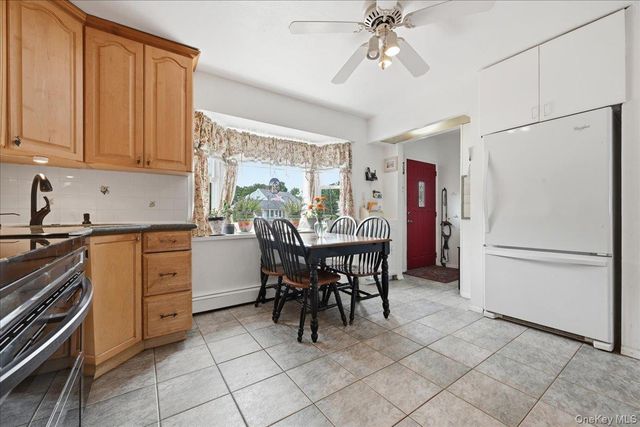 7 Disc Lane, Wantagh, NY 11793