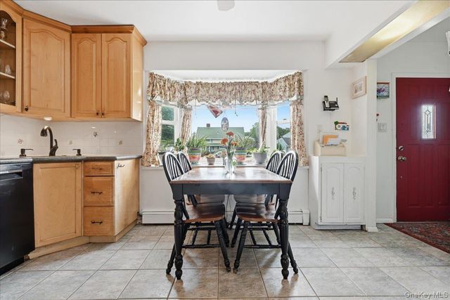 7 Disc Lane, Wantagh, NY 11793