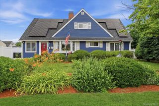 7 Disc Lane, Wantagh, NY 11793