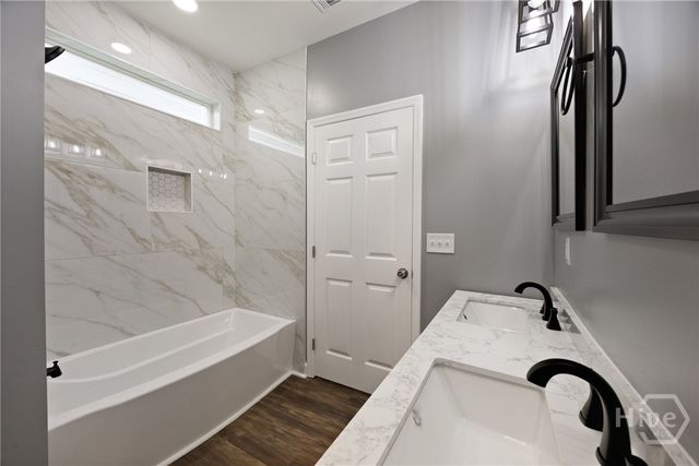 2010 Packard Avenue, Savannah, GA 31405