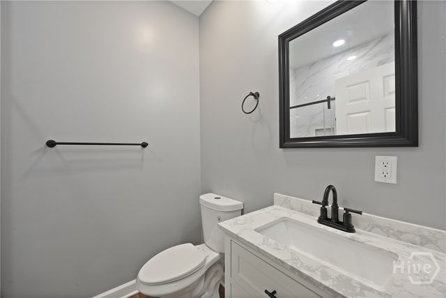 2010 Packard Avenue, Savannah, GA 31405