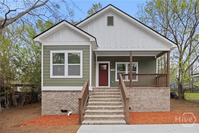 2010 Packard Avenue, Savannah, GA 31405