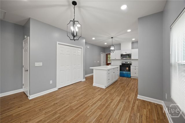 2010 Packard Avenue, Savannah, GA 31405