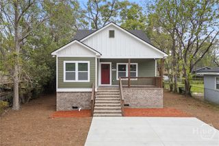 2010 Packard Avenue, Savannah, GA 31405