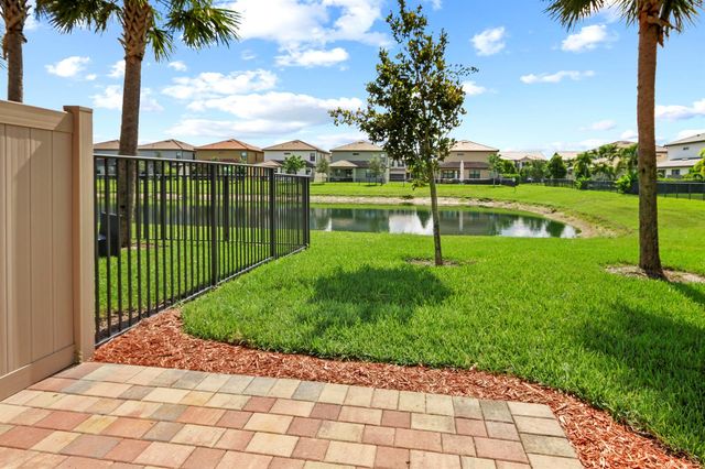 4826 Jumping Way, Lake Worth, FL 33467