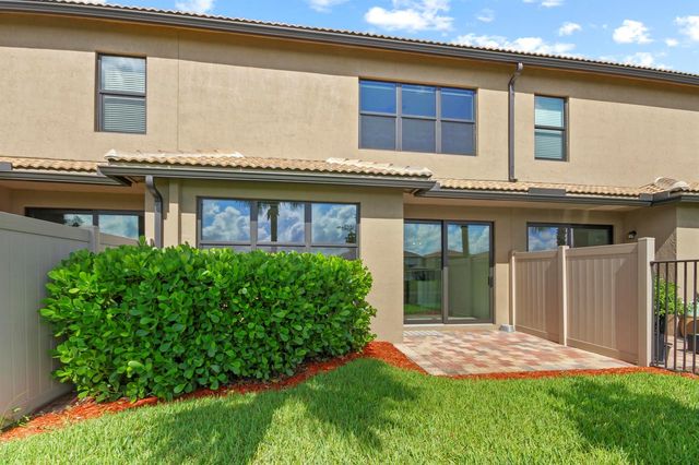 4826 Jumping Way, Lake Worth, FL 33467