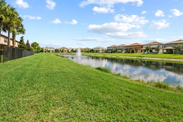 4826 Jumping Way, Lake Worth, FL 33467
