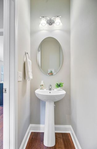 102 Green Grass Road, Summerville, SC 29483