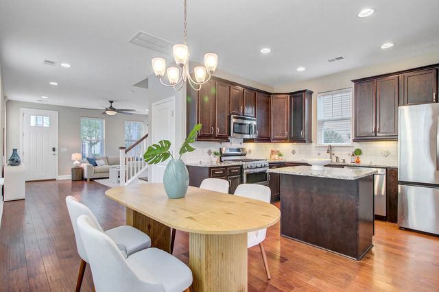 102 Green Grass Road, Summerville, SC 29483