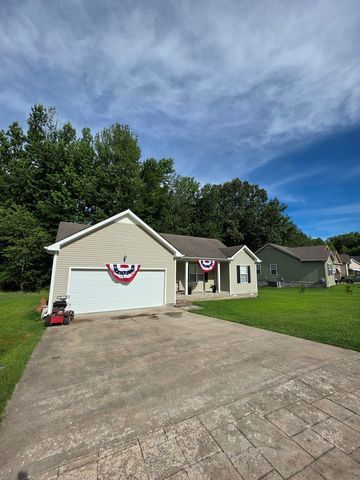 189 Foxfire Rd, Paris, TN 38242