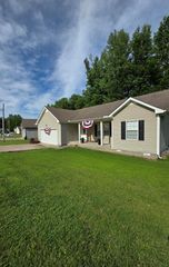 189 Foxfire Rd, Paris, TN 38242