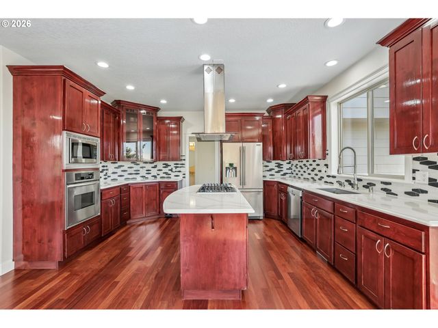 1727 Nw OGDEN St, Camas, WA 98607