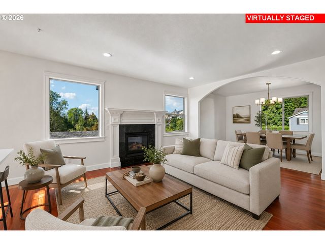 1727 Nw OGDEN St, Camas, WA 98607