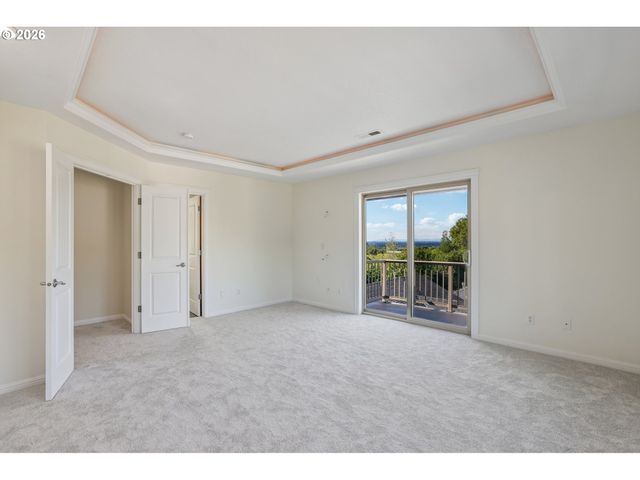 1727 Nw OGDEN St, Camas, WA 98607