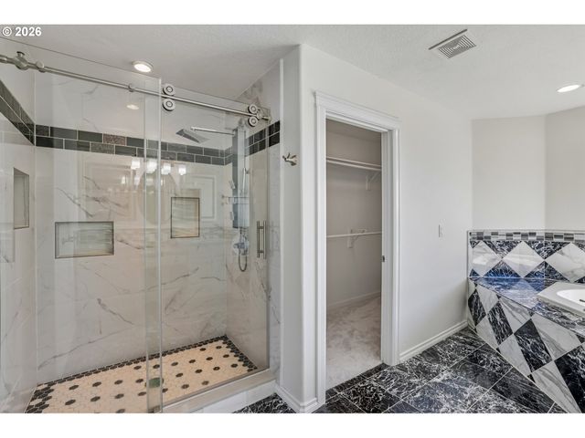 1727 Nw OGDEN St, Camas, WA 98607