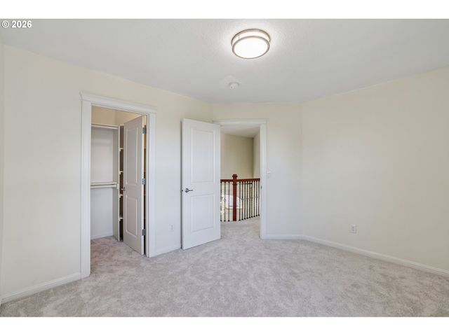 1727 Nw OGDEN St, Camas, WA 98607