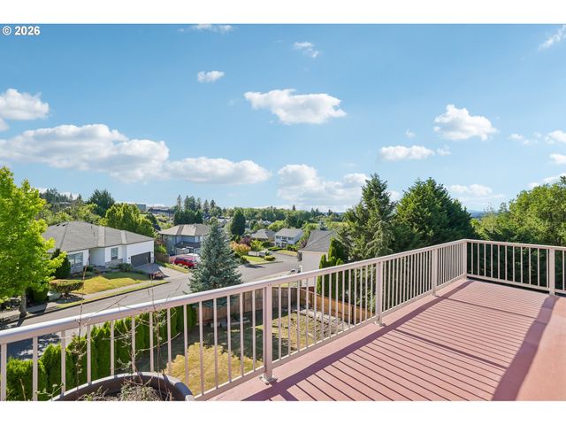 1727 Nw OGDEN St, Camas, WA 98607