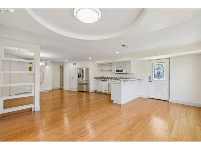 1727 Nw OGDEN St, Camas, WA 98607