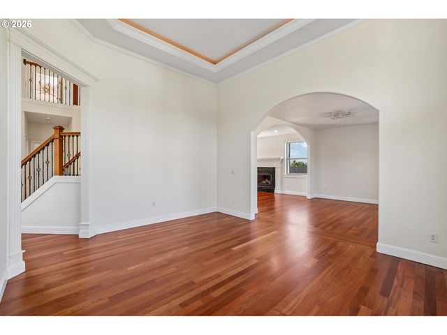1727 Nw OGDEN St, Camas, WA 98607