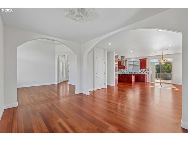 1727 Nw OGDEN St, Camas, WA 98607
