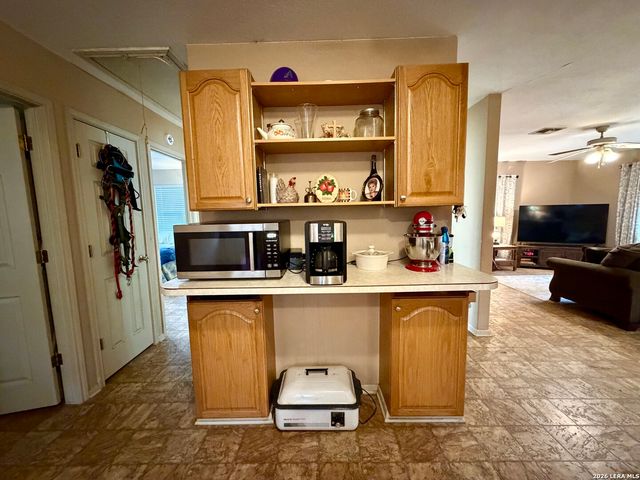 905 Peach, Jourdanton, TX 78026