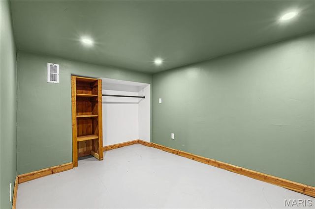 5021 Alabama Avenue, St Louis, MO 63111