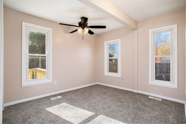 127 W Argyle Street, Jackson, MI 49202