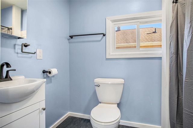 127 W Argyle Street, Jackson, MI 49202