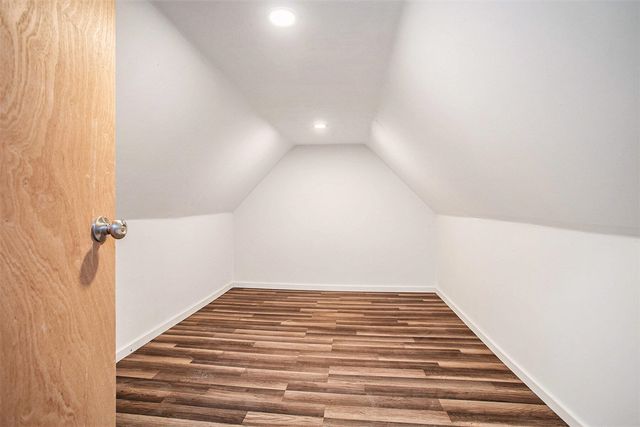 127 W Argyle Street, Jackson, MI 49202